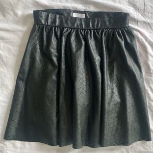 BISOU BISOU Michelle Bohbot faux leather skirt sz S black
